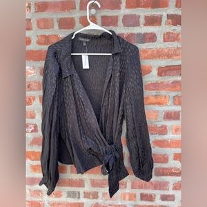 Banana Republic black blouse in xl with tags